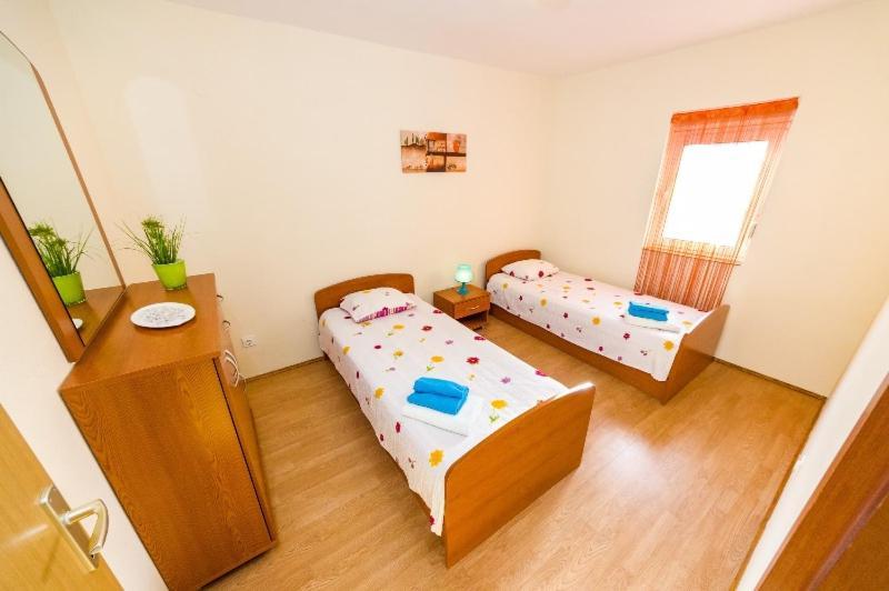 Apartment Nin - Vrsi At The Beach Zewnętrze zdjęcie